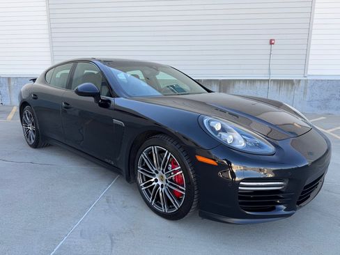 Used 2015 Porsche Panamera GTS AWD/4WD image 2