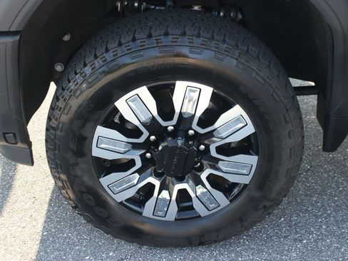 Used 2025 GMC Sierra 2500 Denali w/ Denali Reserve Package AWD/4WD image 39