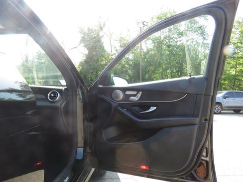 Used 2021 Mercedes-Benz GLC 300 4MATIC image 12