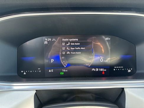 New 2026 Volkswagen Taos SE image 15