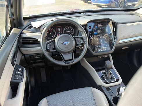 Used 2025 Subaru Forester Premium AWD/4WD image 18