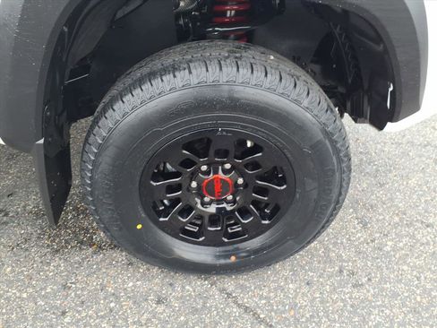 Used 2018 Toyota Tacoma TRD Pro image 9