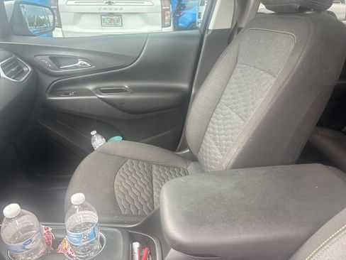 Used 2019 Chevrolet Equinox LT image 18