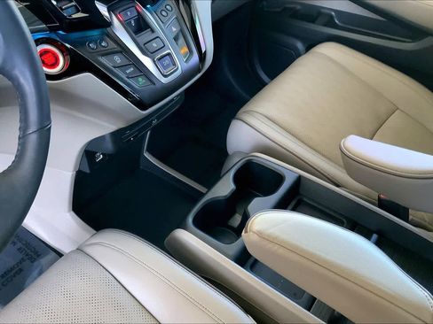 Used 2023 Honda Odyssey Elite image 17