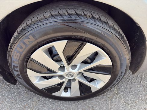 Used 2023 Nissan Altima 2.5 S FWD image 23