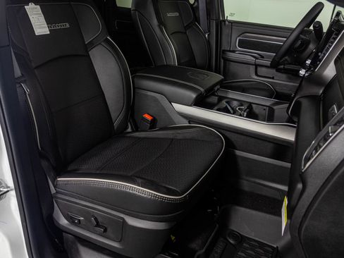 New 2026 RAM 3500 Laramie AWD/4WD image 42