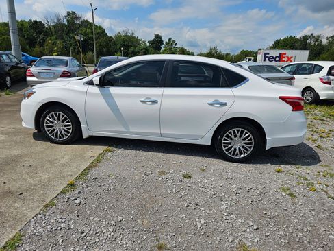 Used 2017 Nissan Sentra S FWD image 12