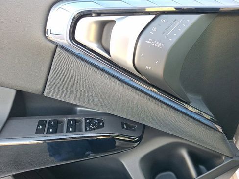 New 2026 BMW X3 xDrive30 w/ Premium Package image 8