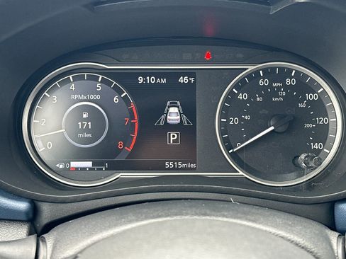 Used 2025 Nissan Versa SV image 23