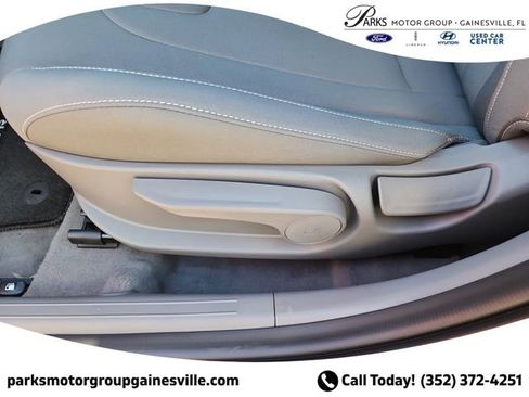 New 2025 Hyundai Elantra Sport FWD image 14