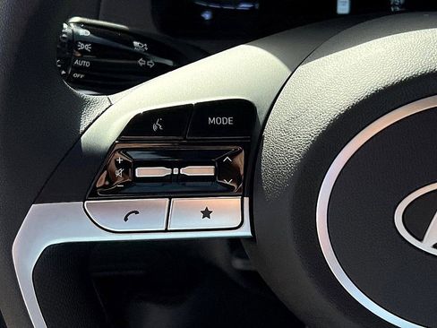 New 2026 Hyundai Elantra SE image 12