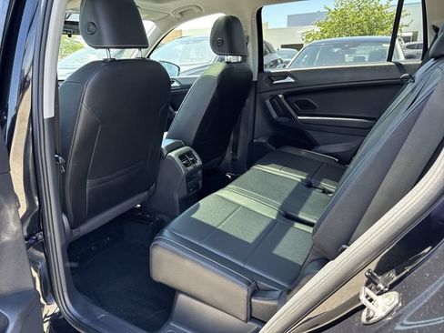 Used 2021 Volkswagen Tiguan SE AWD/4WD image 21