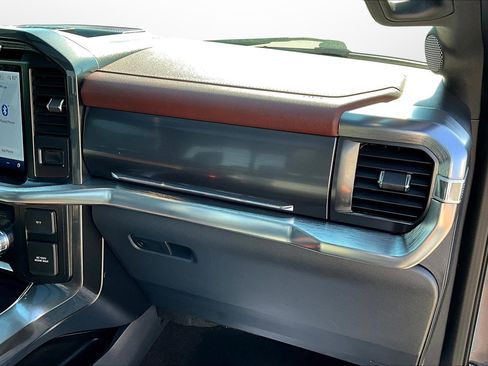 Used 2022 Ford F150 Lariat w/ Equipment Group 502A High image 21