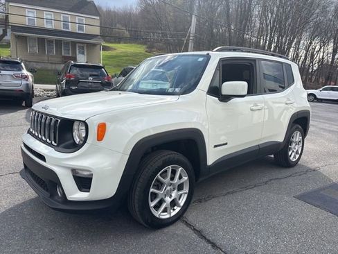 Used 2021 Jeep Renegade Latitude AWD/4WD image 3