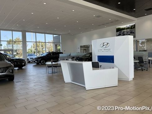 Used 2019 Jeep Grand Cherokee Limited image 29