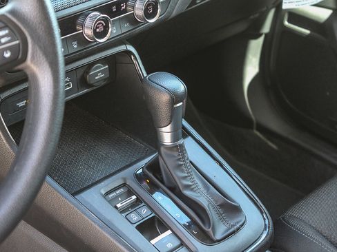 Used 2025 Honda CR-V LX image 21