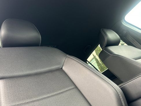 Used 2023 Volkswagen Atlas Cross Sport SE image 17