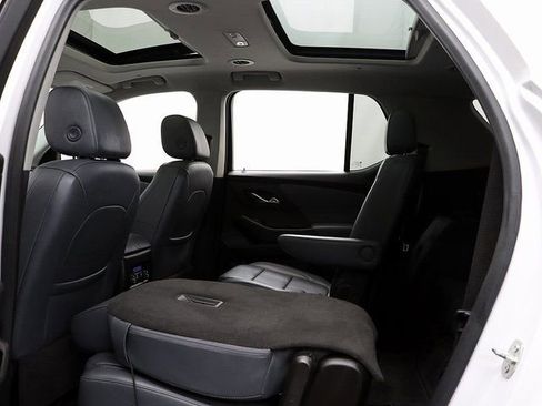 Used 2020 Chevrolet Traverse LT w/ LT Premium Package image 13