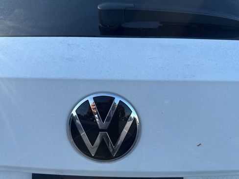 Used 2023 Volkswagen Taos SE image 27