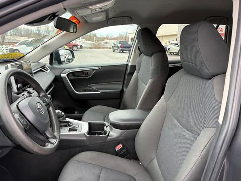 Used 2024 Toyota RAV4 LE image 23