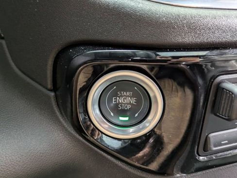 Used 2024 Chevrolet Silverado 1500 High Country w/ High Country Premium Package image 31