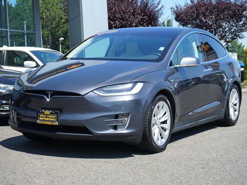 Used 2018 Tesla Model X 75D AWD/4WD image 1