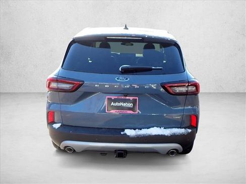 New 2026 Ford Escape SE w/ Class II Trailer Tow Package FWD image 3