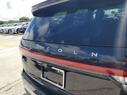 New 2025 Lincoln Aviator 2WD w/ Equipment Group 101A image 5