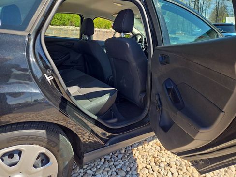Used 2014 Ford Focus S FWD image 20