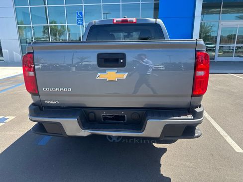 Used 2018 Chevrolet Colorado W/T w/ WT Convenience Package RWD image 13