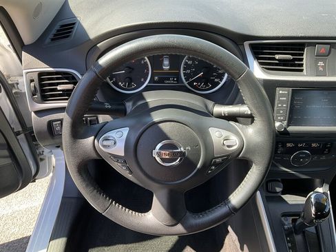 Used 2019 Nissan Sentra SV FWD image 25