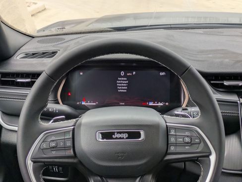 New 2025 Jeep Grand Cherokee Laredo X image 21