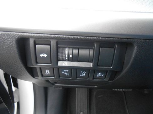 Used 2019 Subaru Legacy 2.5i Premium AWD/4WD image 19