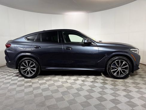 Used 2022 BMW X6 xDrive40i w/ M Sport Package image 10