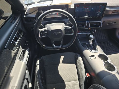 Used 2024 Ford Mustang Coupe RWD image 25