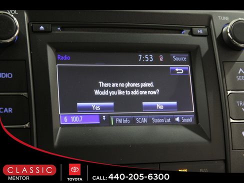 Used 2015 Toyota Camry LE image 11