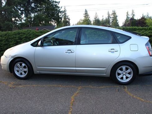 Used 2005 Toyota Prius FWD image 13