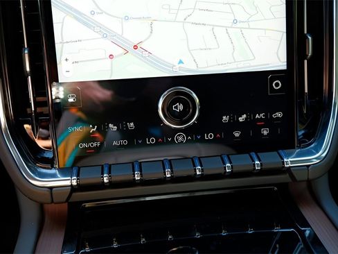 New 2026 GMC Yukon Denali w/ Sun & Power Step Package image 13