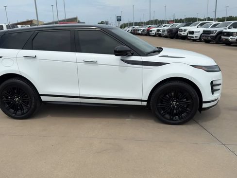 Used 2024 Land Rover Range Rover Evoque Dynamic SE AWD/4WD image 2