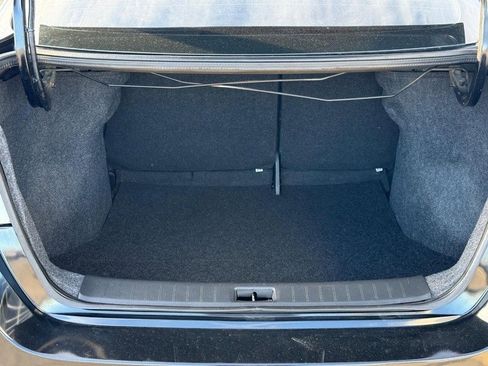 Used 2019 Nissan Sentra SV w/ Special Edition Package image 9