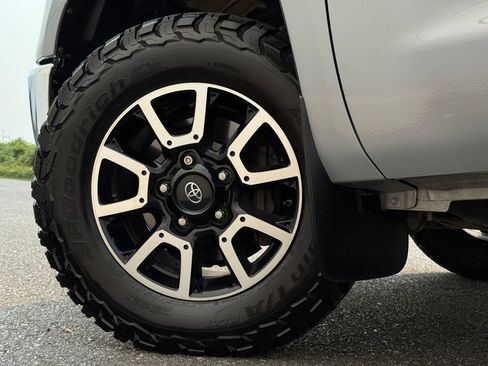 Used 2021 Toyota Tundra SR5 AWD/4WD image 27
