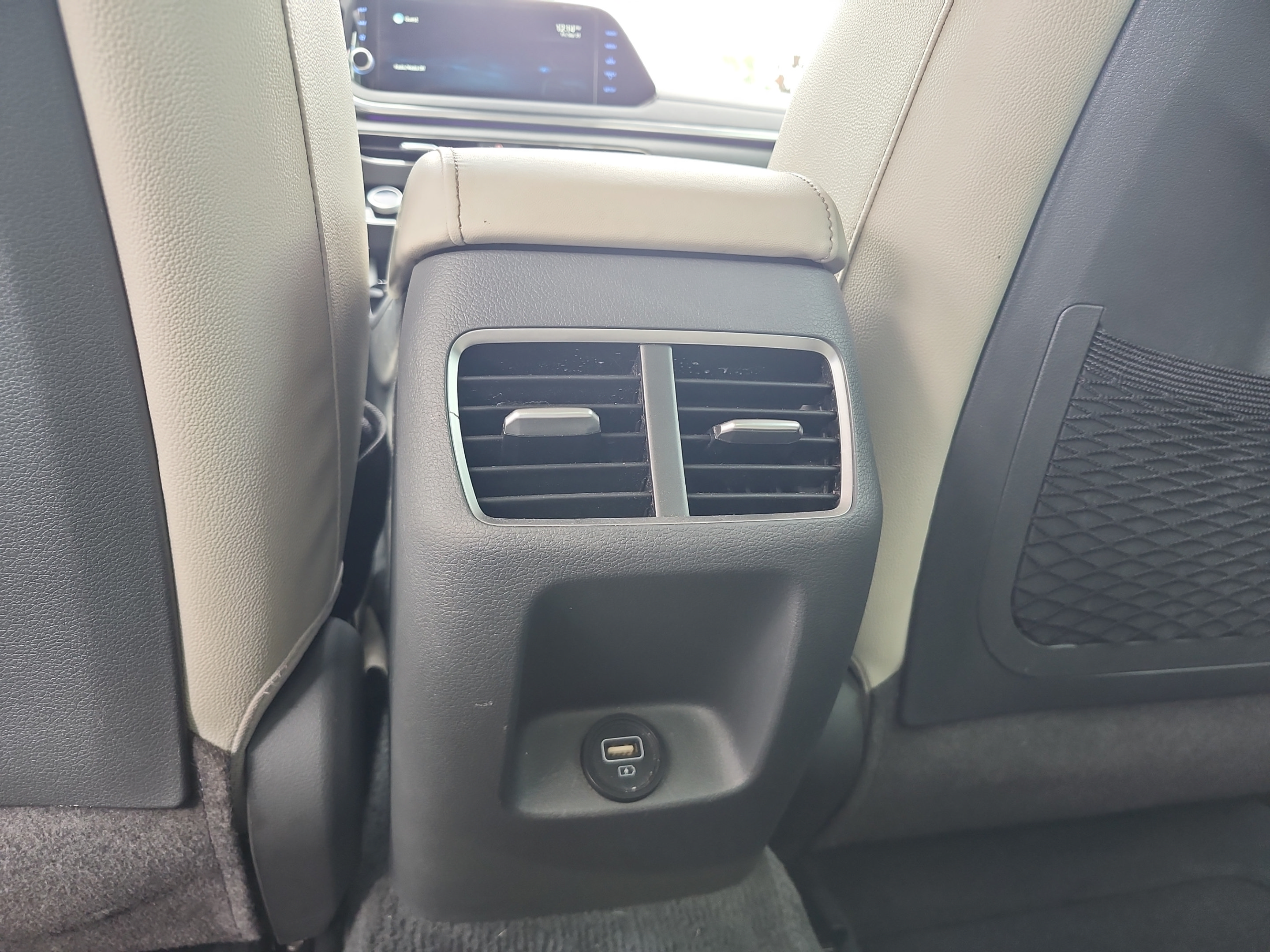 Used 2022 Hyundai Sonata Limited FWD image 16