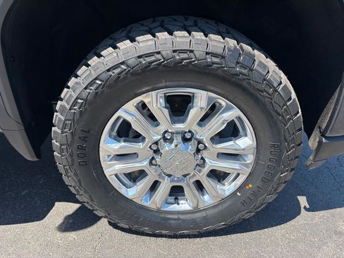 Used 2020 GMC Sierra 2500 Denali w/ Denali Ultimate Package AWD/4WD image 18