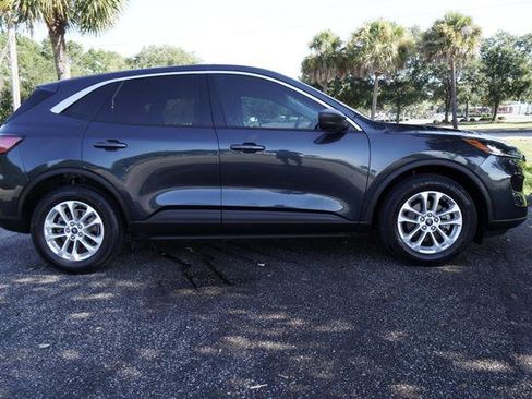 Used 2022 Ford Escape SE w/ Convenience Package image 2