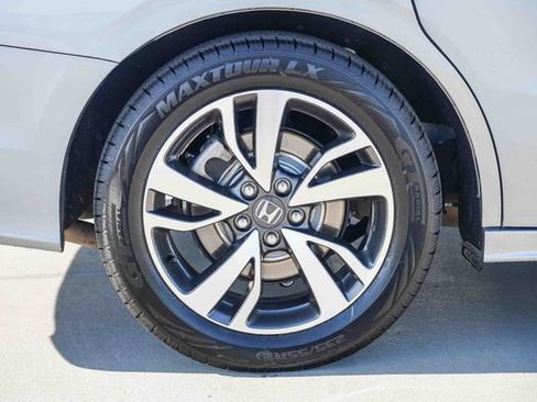 Certified 2023 Honda Odyssey Touring image 13