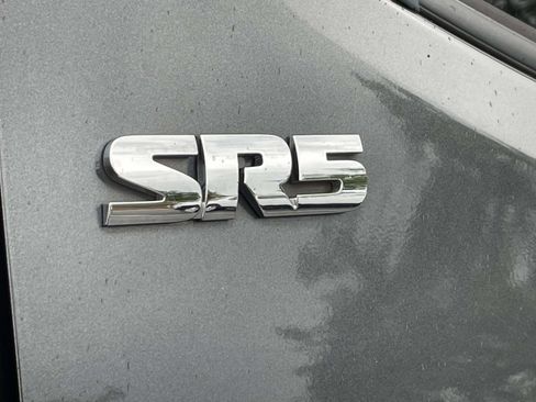 Used 2021 Toyota Tacoma SR5 RWD image 8