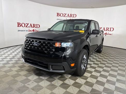 Certified 2025 Ford Maverick XLT FWD image 4