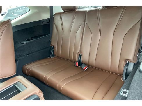 Certified 2023 Acura MDX FWD w/ Technology Package image 17