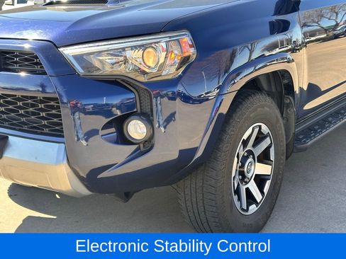 Used 2018 Toyota 4Runner TRD Off-Road Premium image 5