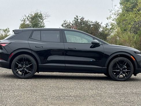 New 2026 Chevrolet Equinox EV LT w/ LPO, Blackout Package image 3